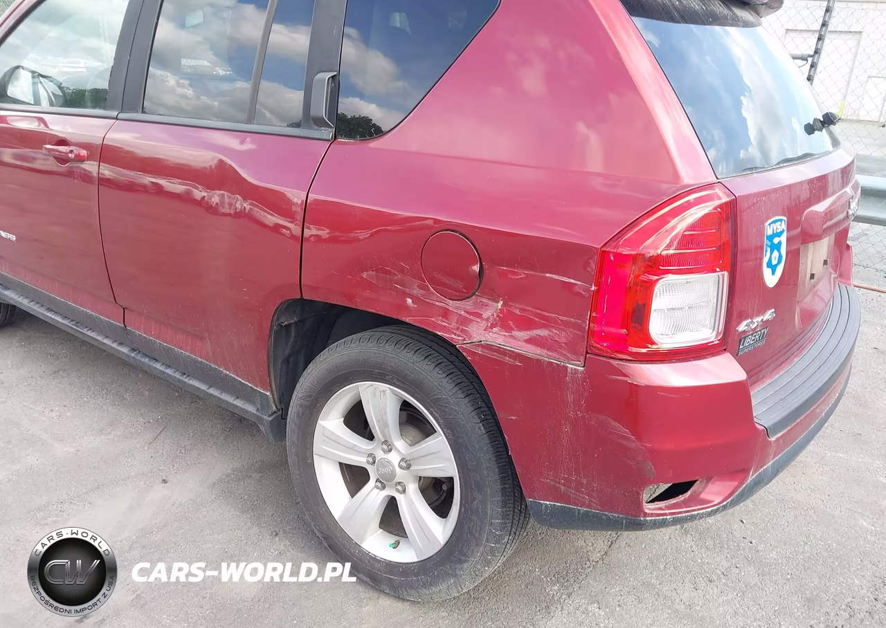 2012 Jeep Compass Latitude VIN:1C4NJDEB2CD525269 - 6