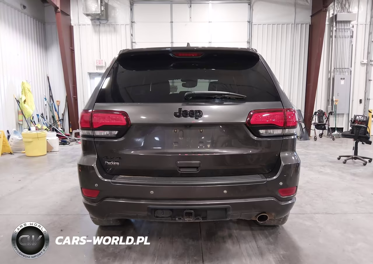 2020 Jeep Grand Cherokee Altitude 4X4 VIN:1C4RJFAG3LC374480 - 16