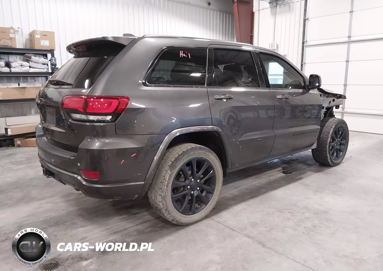 2020 Jeep Grand Cherokee Altitude 4X4 VIN:1C4RJFAG3LC374480 - 4
