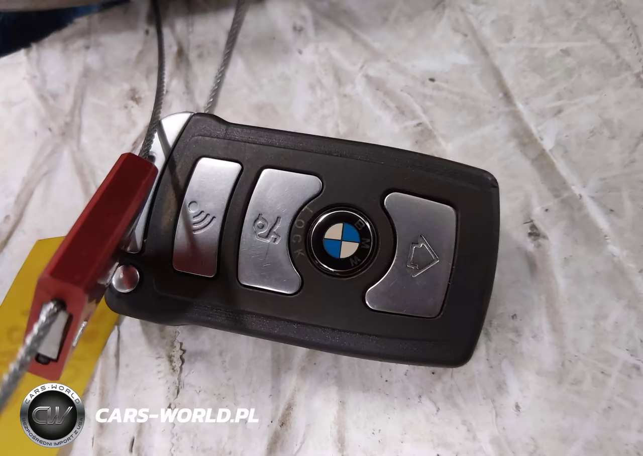 2007 BMW 750Li VIN:WBAHN835X7DT70771 - 11