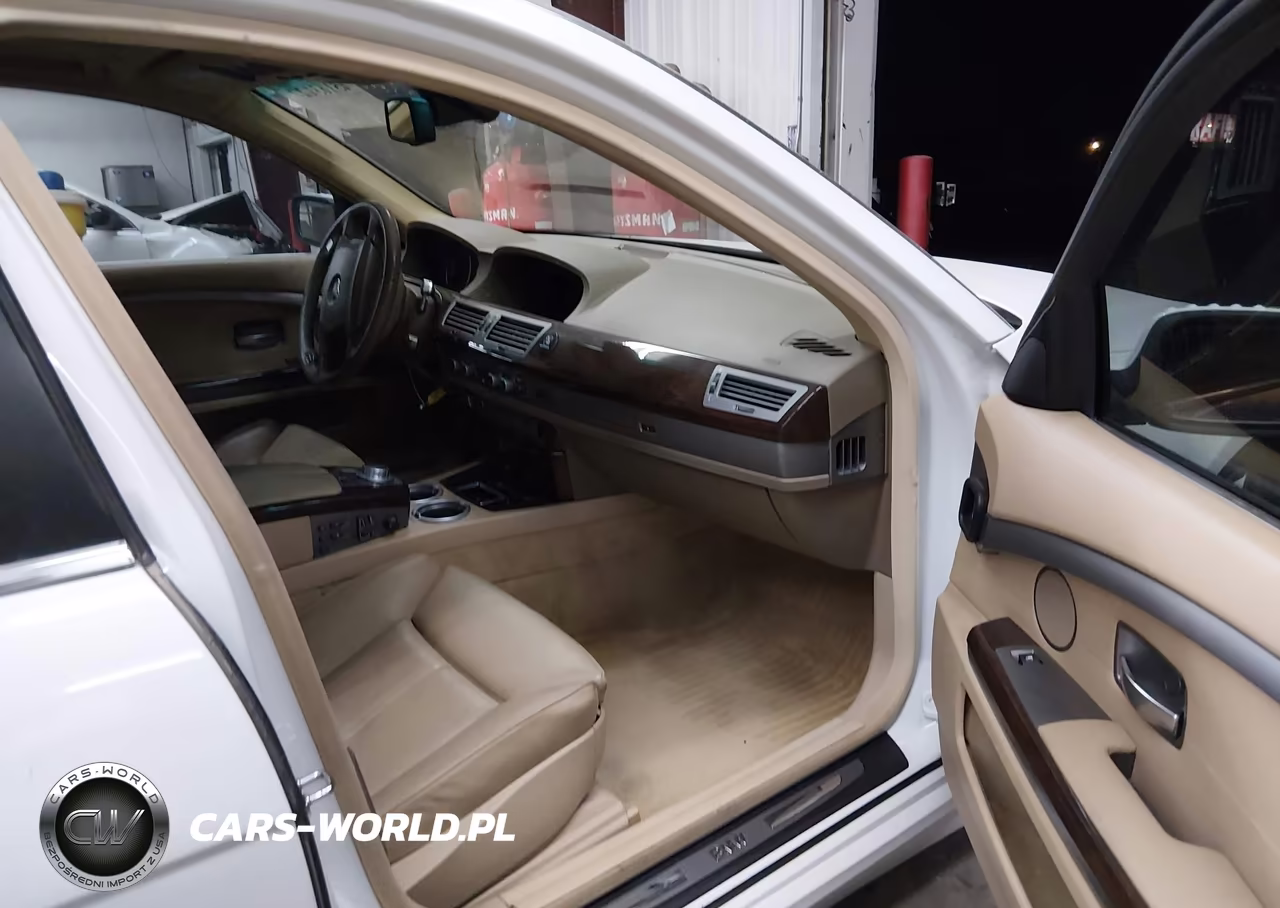 2007 BMW 750Li VIN:WBAHN835X7DT70771 - 5