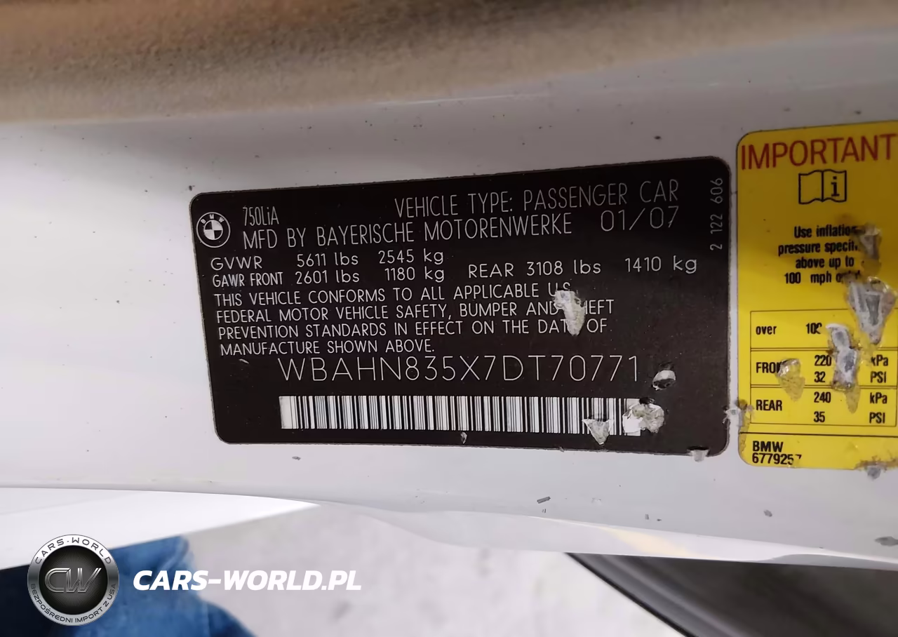 2007 BMW 750Li VIN:WBAHN835X7DT70771 - 9