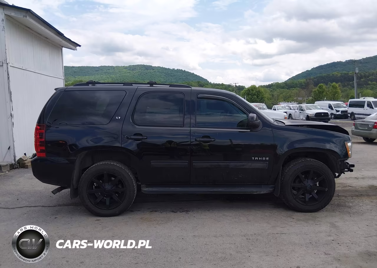 2013 Chevrolet Tahoe Lt VIN:1GNSKBE04DR303945 - 13