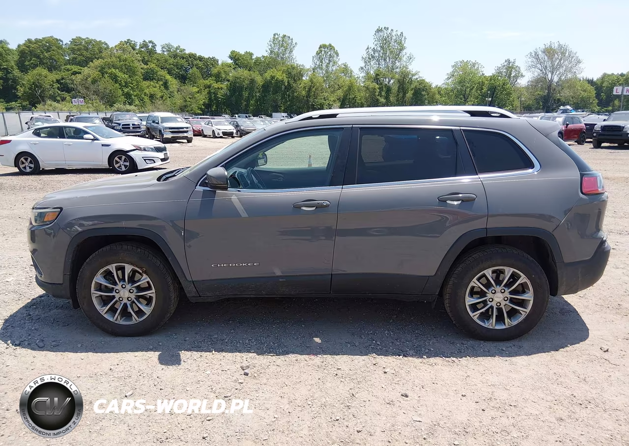 2020 Jeep Cherokee Latitude Plus 4X4 VIN:1C4PJMLB6LD530910 - 14