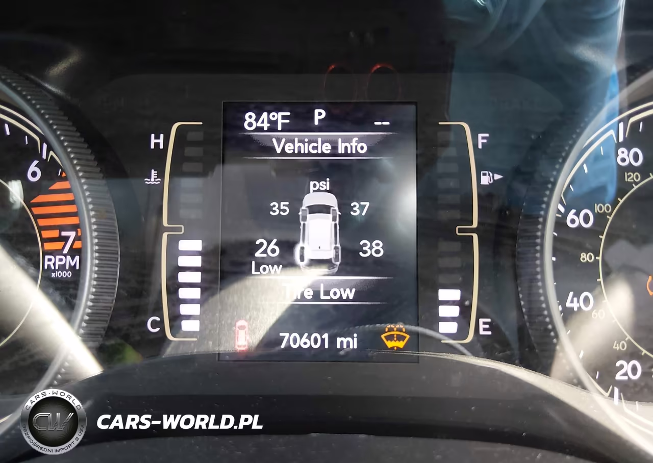 2020 Jeep Cherokee Latitude Plus 4X4 VIN:1C4PJMLB6LD530910 - 15