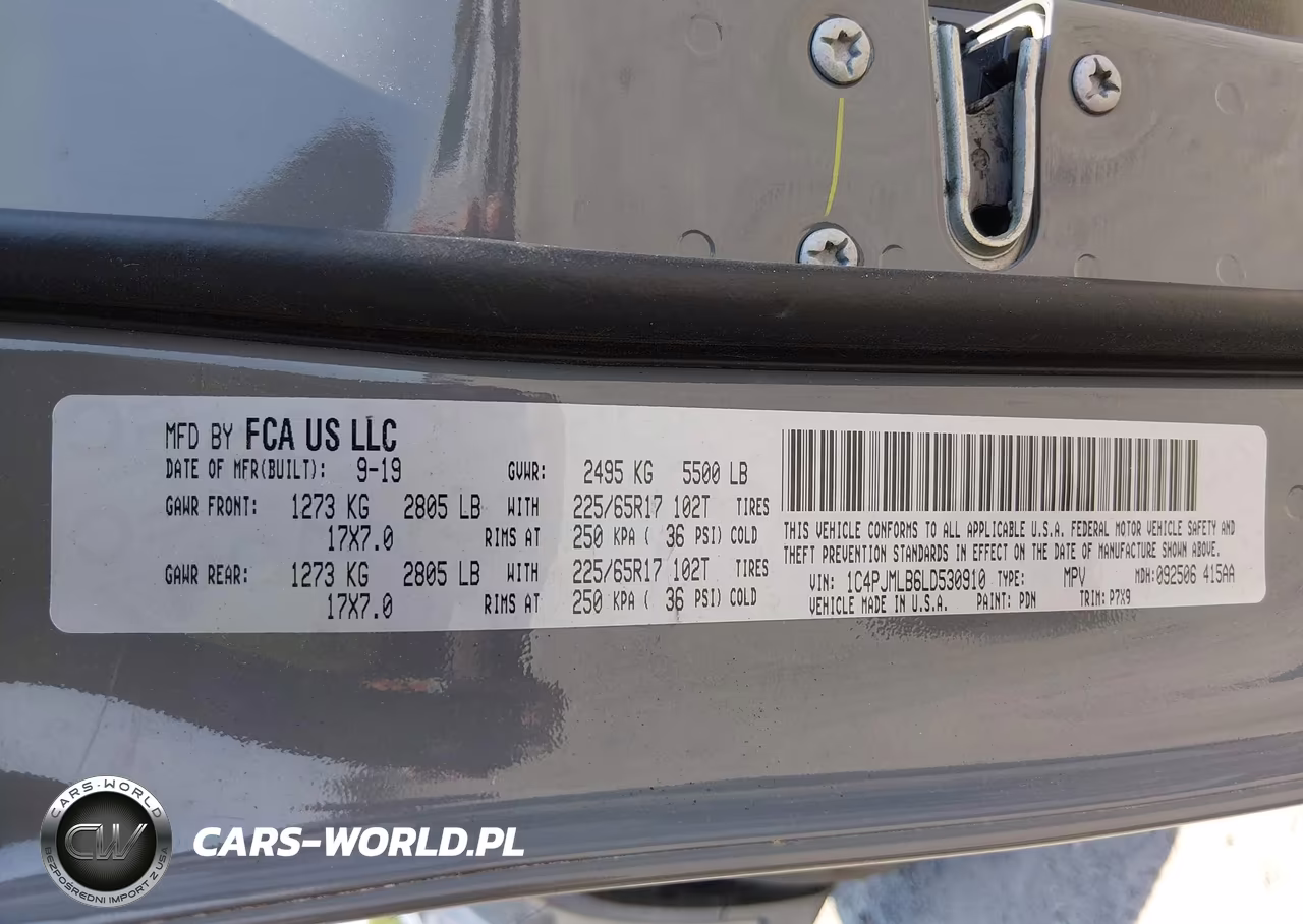 2020 Jeep Cherokee Latitude Plus 4X4 VIN:1C4PJMLB6LD530910 - 9