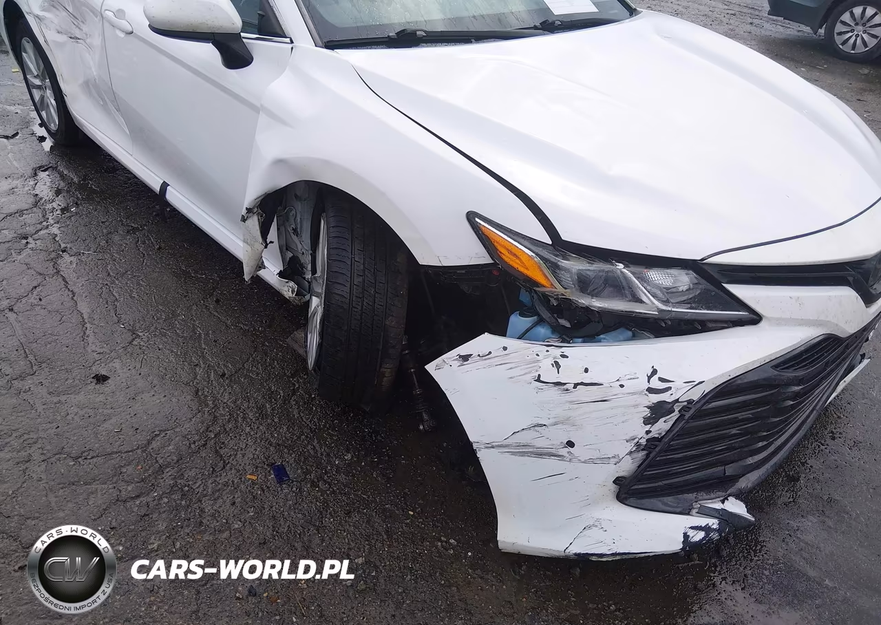 2019 Toyota Camry Le VIN:4T1B11HK1KU820645 - 6