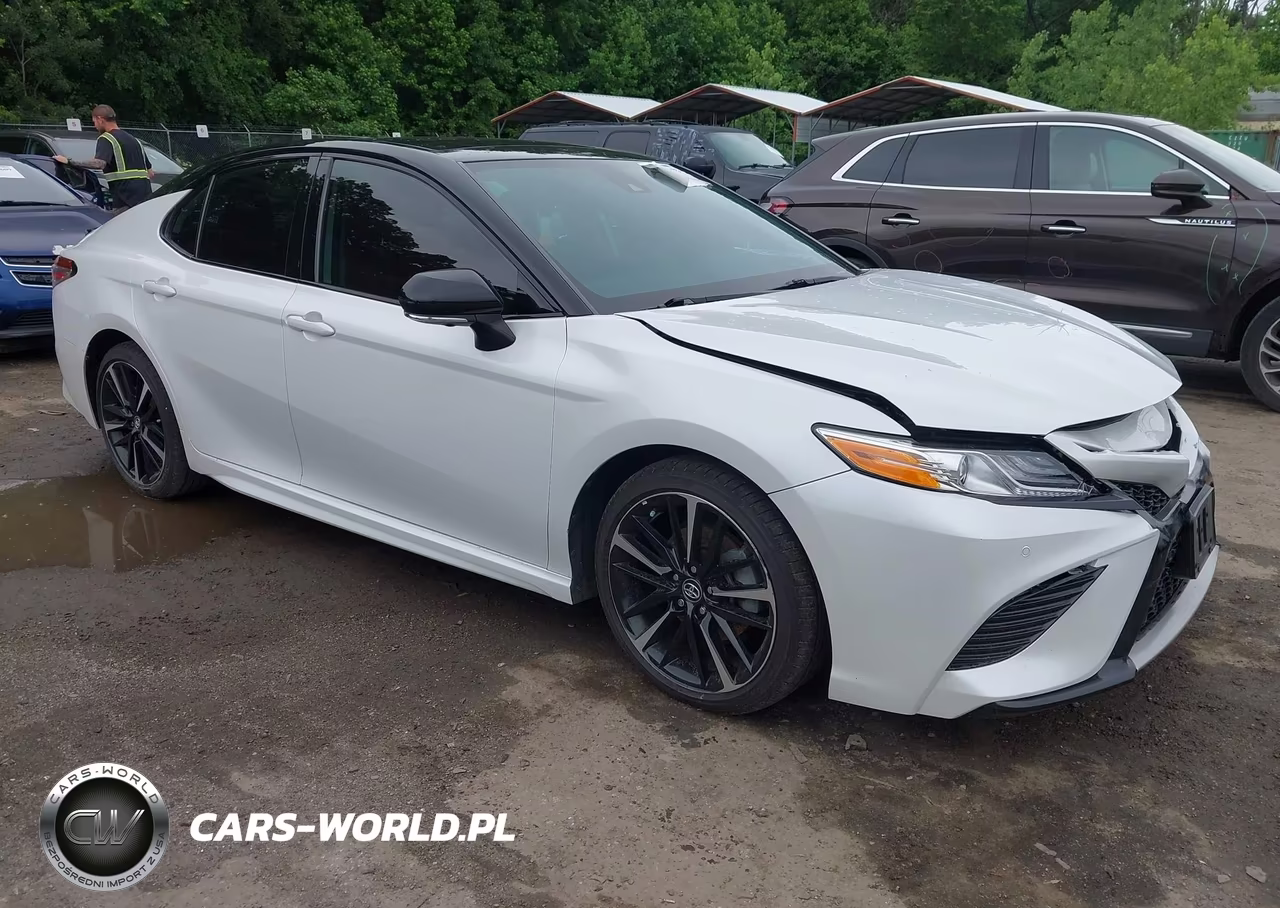 2020 Toyota Camry Xse V6 – zdjęcie 1 z 16