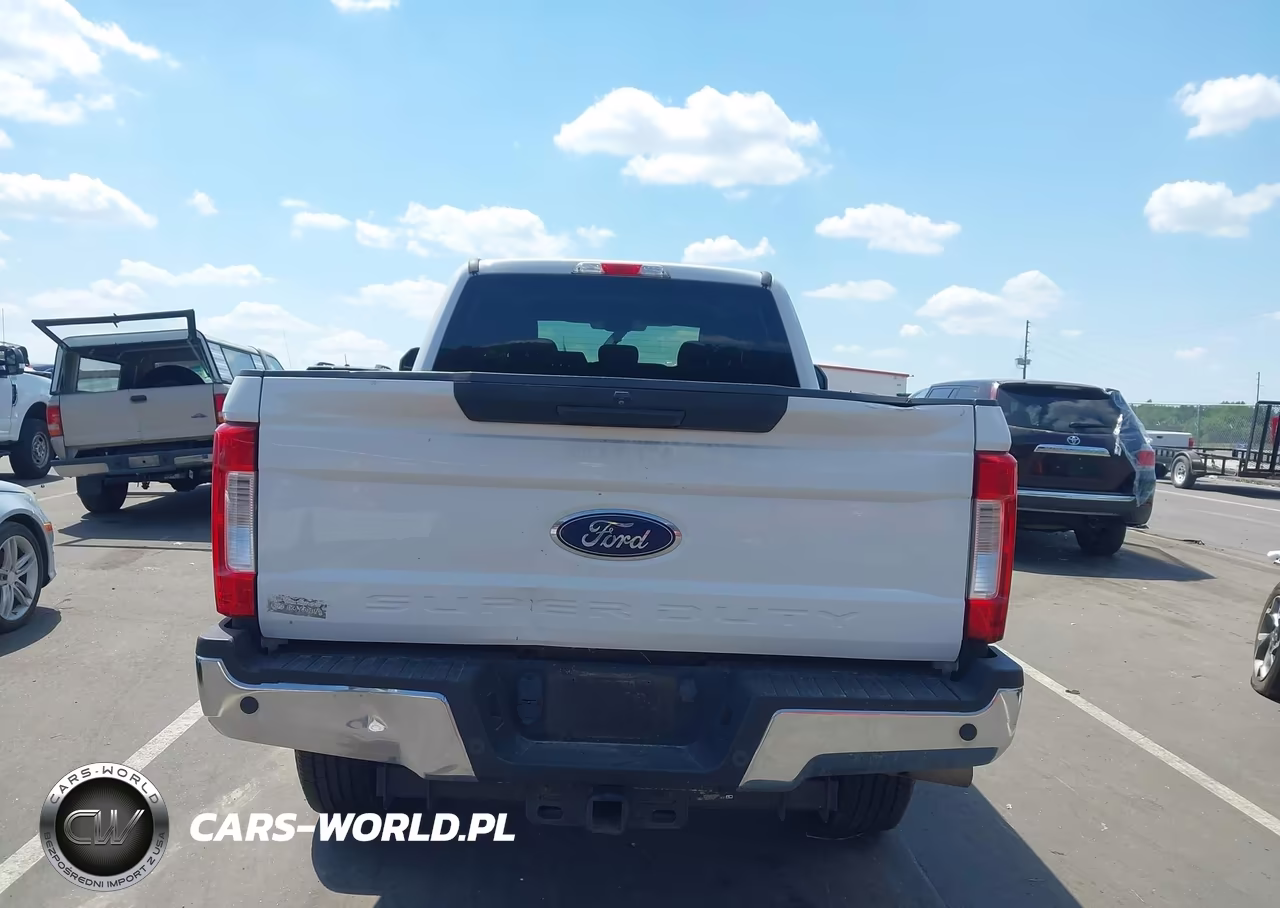 2018 Ford F-250 Xlt VIN:1FT7W2BT6JEC13281 - 16