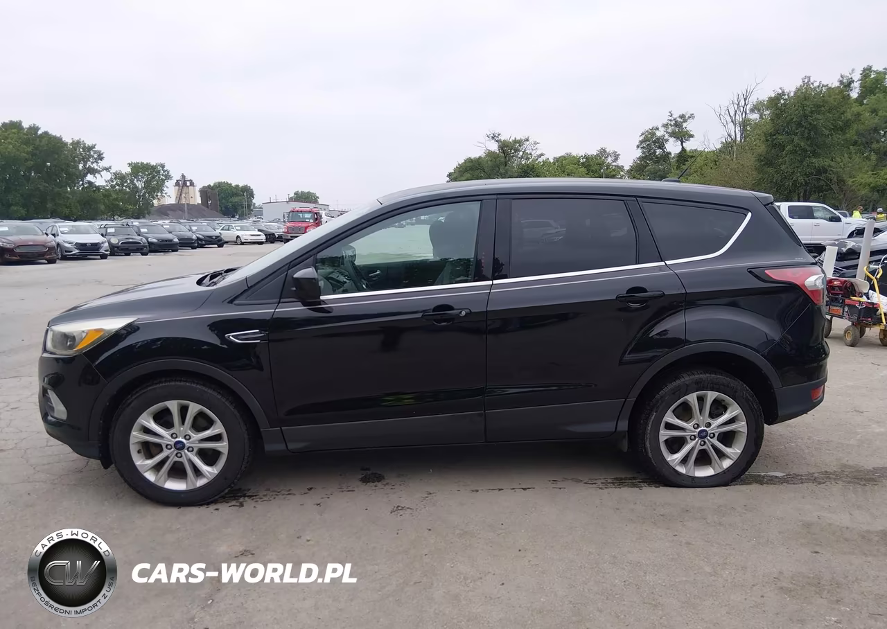 2017 Ford Escape Se VIN:1FMCU0GD1HUC86841 - 14