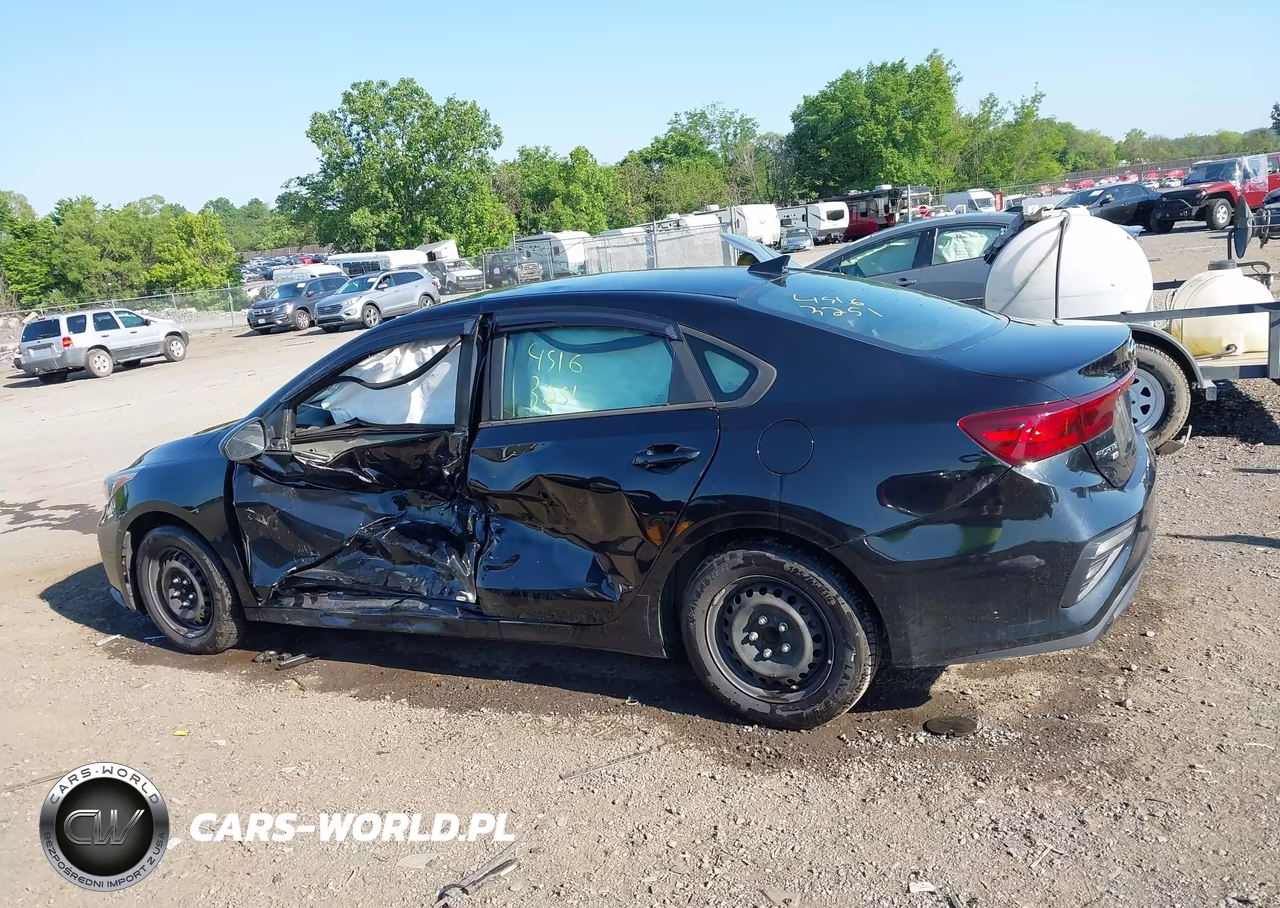 2019 Kia Forte Fe VIN:3KPF24ADXKE121139 - 14
