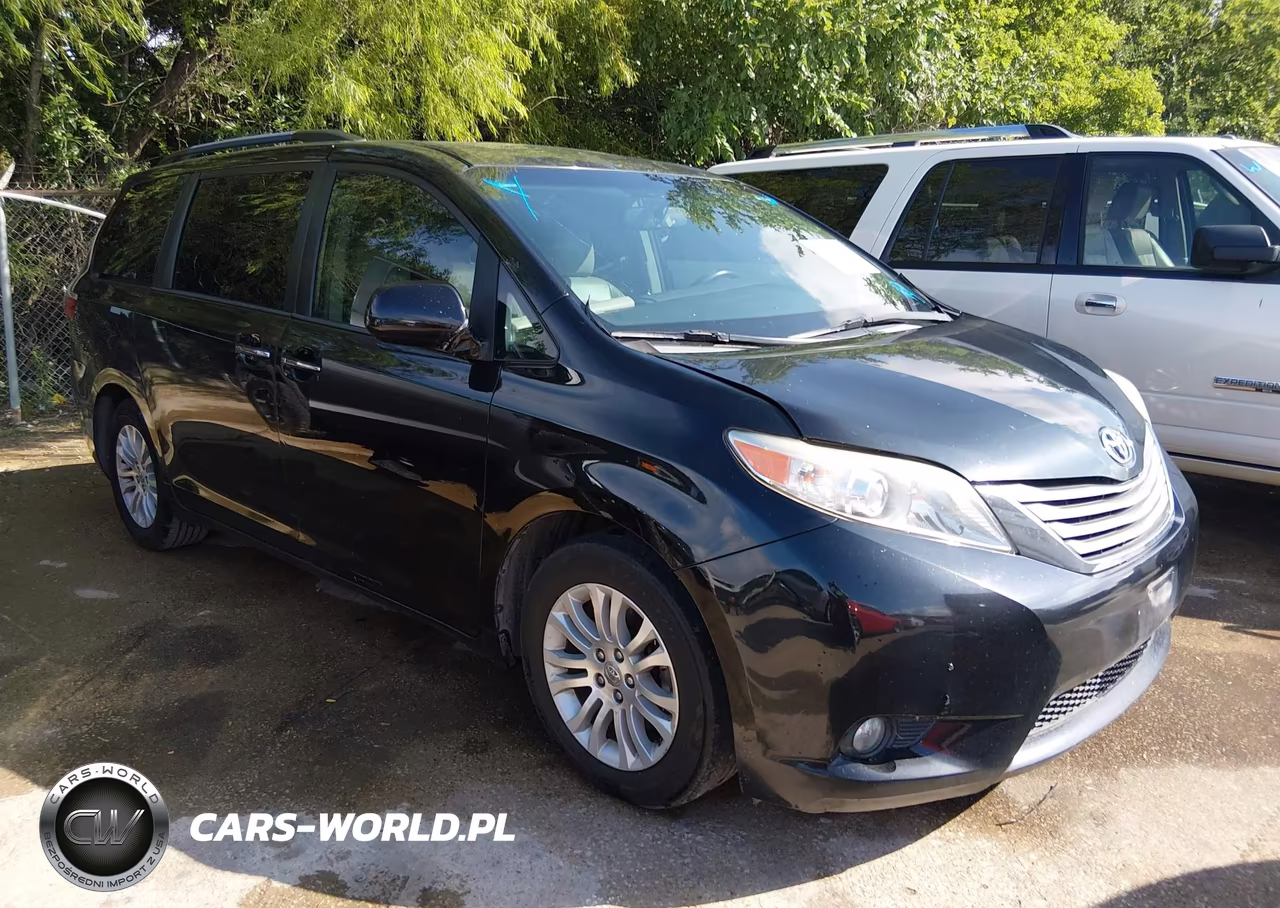 2015 Toyota Sienna Xle 8 Passenger – zdjęcie 1 z 16