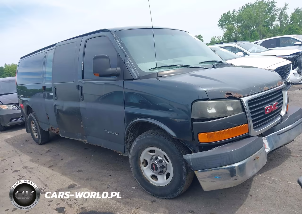 2004 GMC Savana Standard