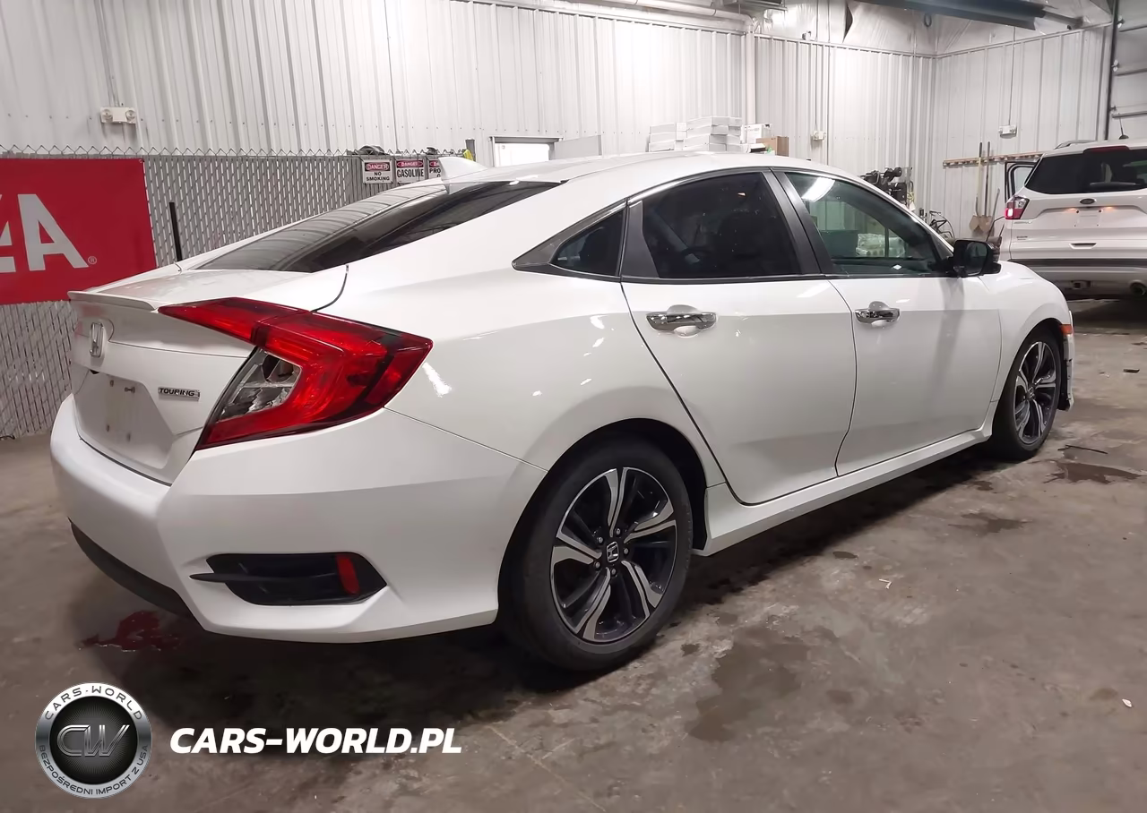 2017 Honda Civic Touring VIN:19XFC1F99HE000398 - 4