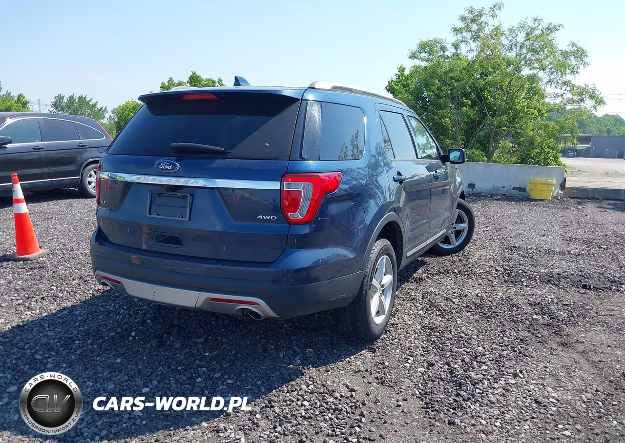 2017 Ford Explorer Xlt VIN:1FM5K8D84HGC37295 - 4