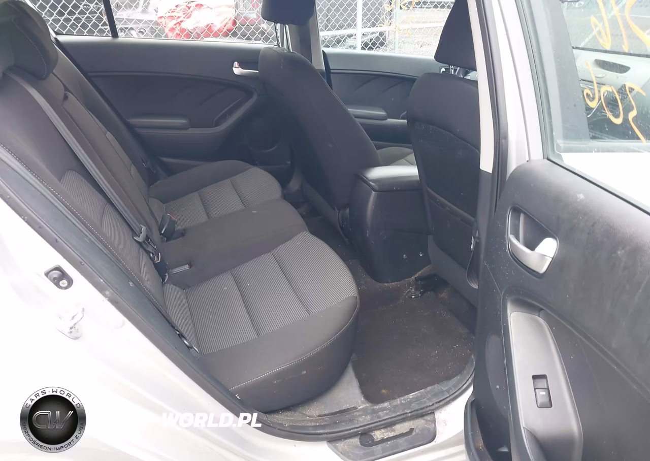 2017 Kia Forte Lx VIN:KNAFK5A80H5672349 - 8