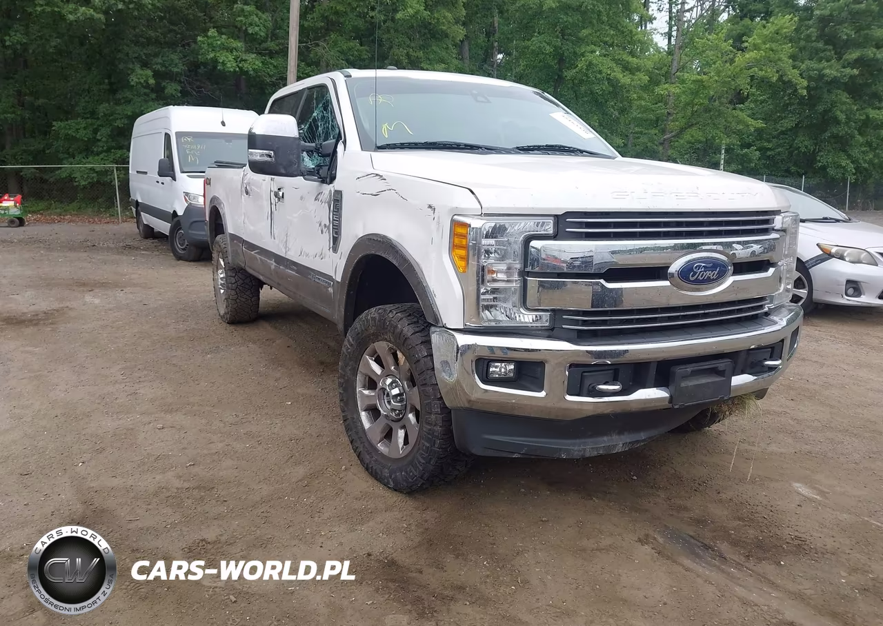 2017 Ford F-250 Lariat – zdjęcie 1 z 18