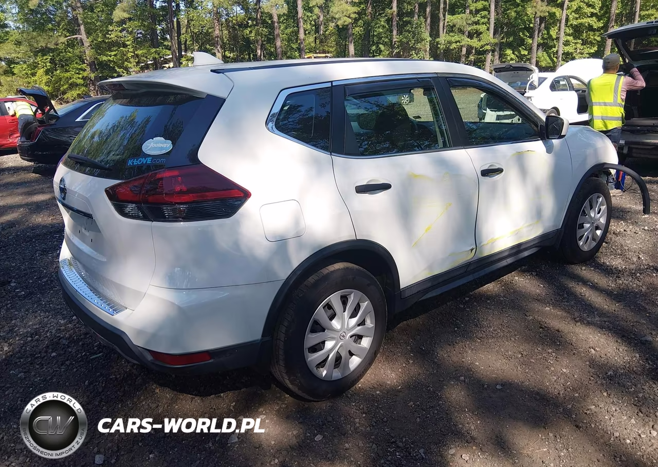 2018 Nissan Rogue S VIN:5N1AT2MT8JC714160 - 4