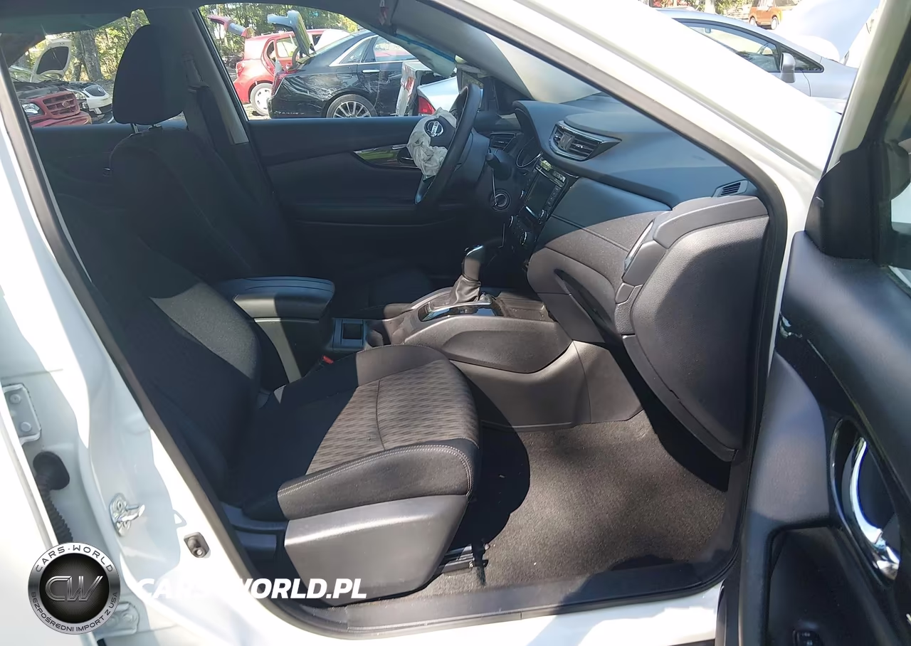 2018 Nissan Rogue S VIN:5N1AT2MT8JC714160 - 5