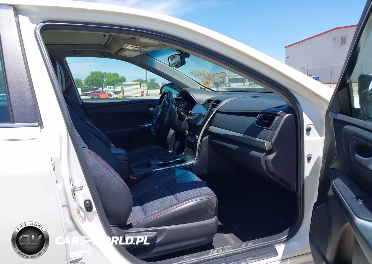 2015 Toyota Camry Se VIN:4T1BF1FK4FU027365 - 5