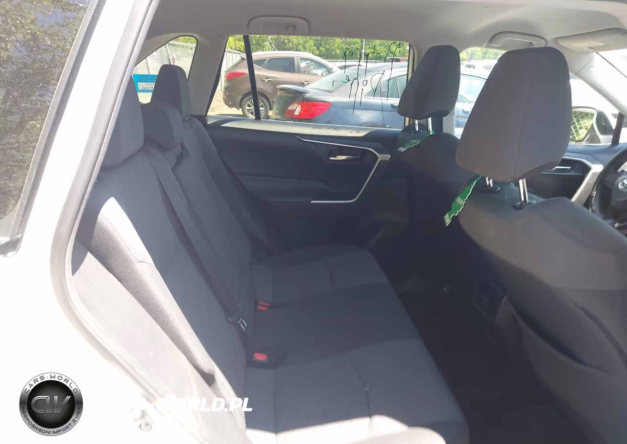 2020 Toyota Rav4 Xle VIN:2T3P1RFV4LC135938 - 8