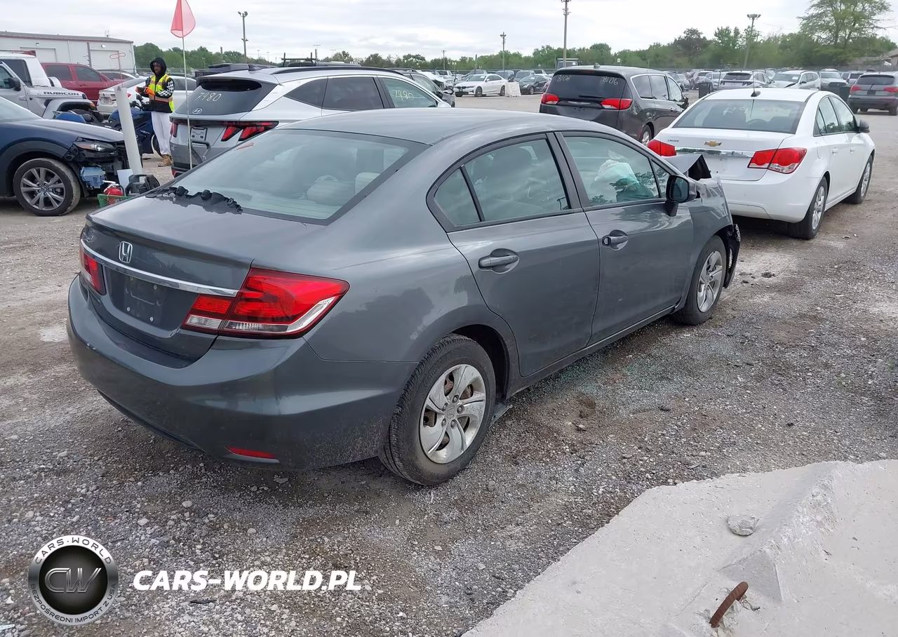 2013 Honda Civic Lx VIN:19XFB2F5XDE004136 - 4