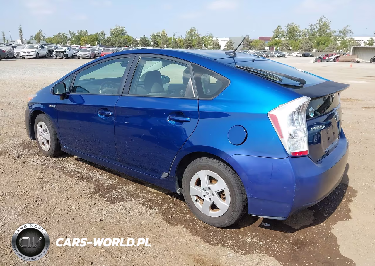 2011 Toyota Prius Two VIN:JTDKN3DU2B0250500 - 3