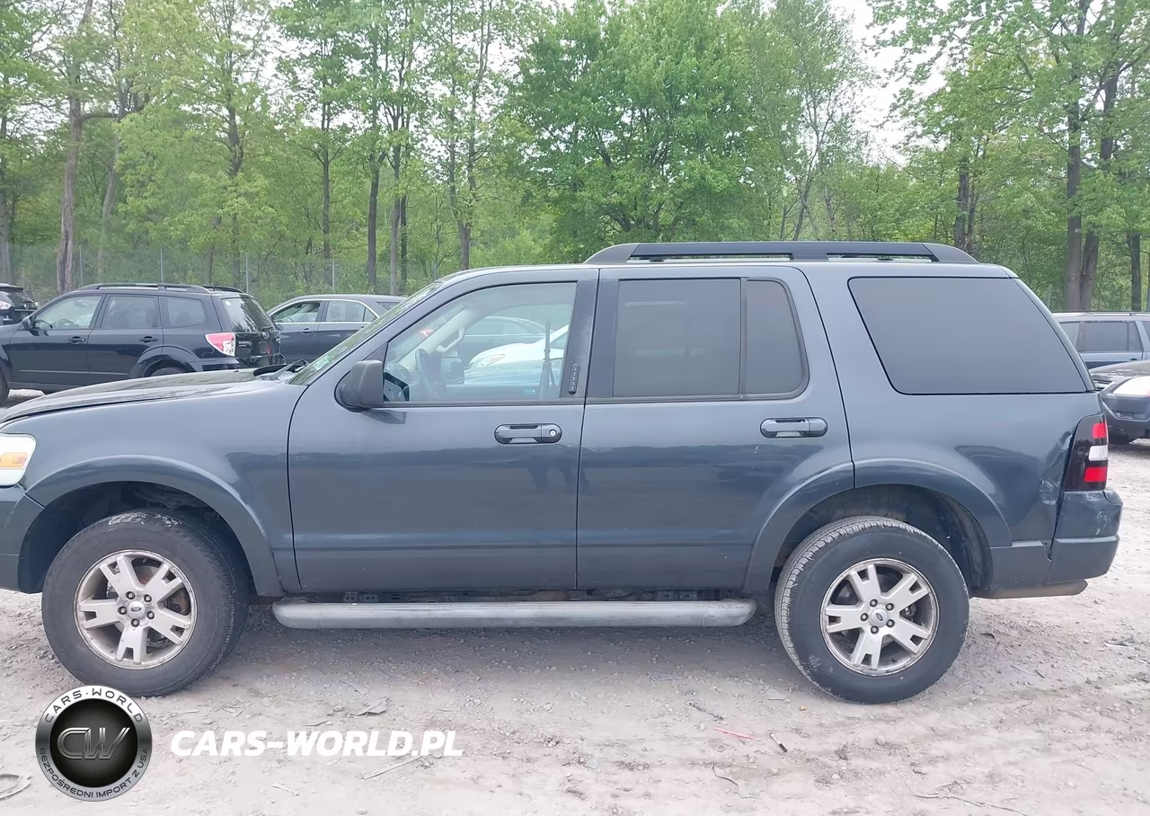 2010 Ford Explorer Xlt VIN:1FMEU7DE4AUA38040 - 14
