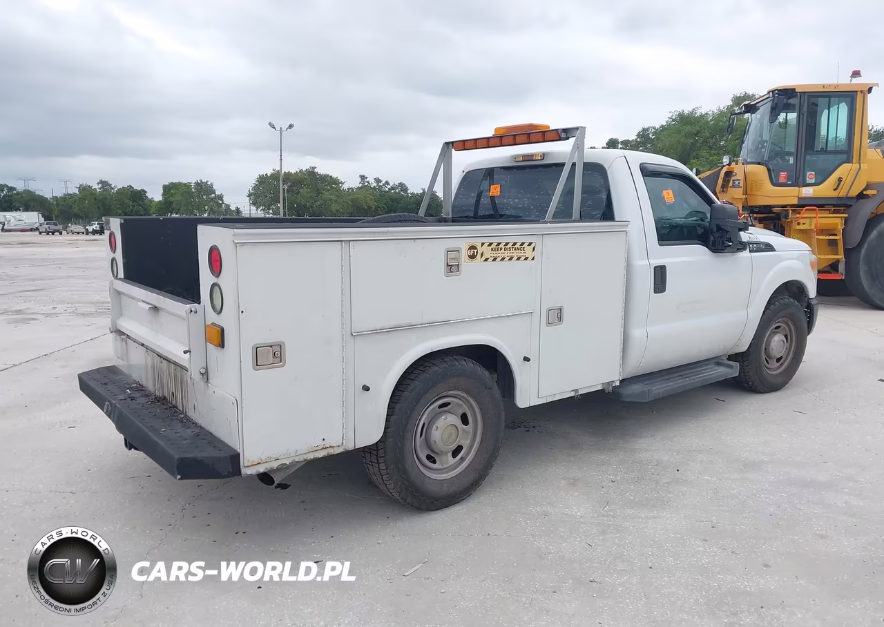 2014 Ford F-250 Xl VIN:1FTBF2A67EEA60812 - 4