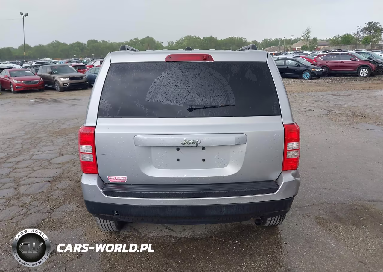 2017 Jeep Patriot Sport Fwd VIN:1C4NJPBB0HD103675 - 16