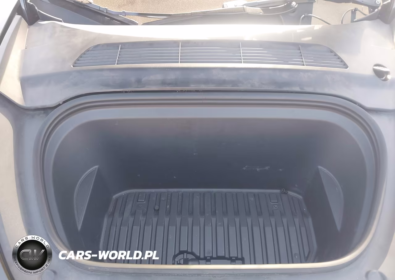 2024 Tesla Model Y Long Range Single Motor Rear-Wheel Drive-Rwd VIN:7SAYGDED0RF114468 - 10