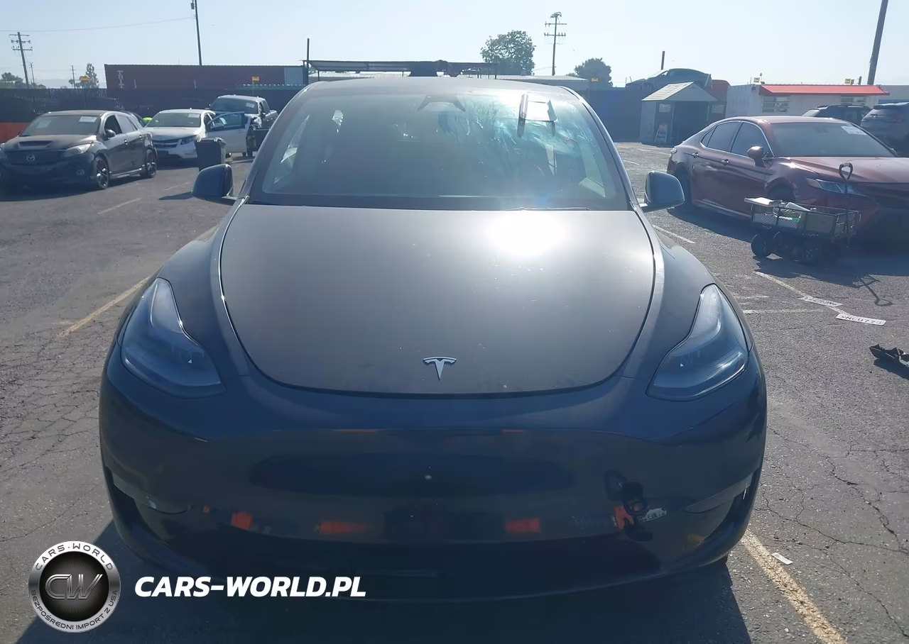 2024 Tesla Model Y Long Range Single Motor Rear-Wheel Drive-Rwd VIN:7SAYGDED0RF114468 - 13