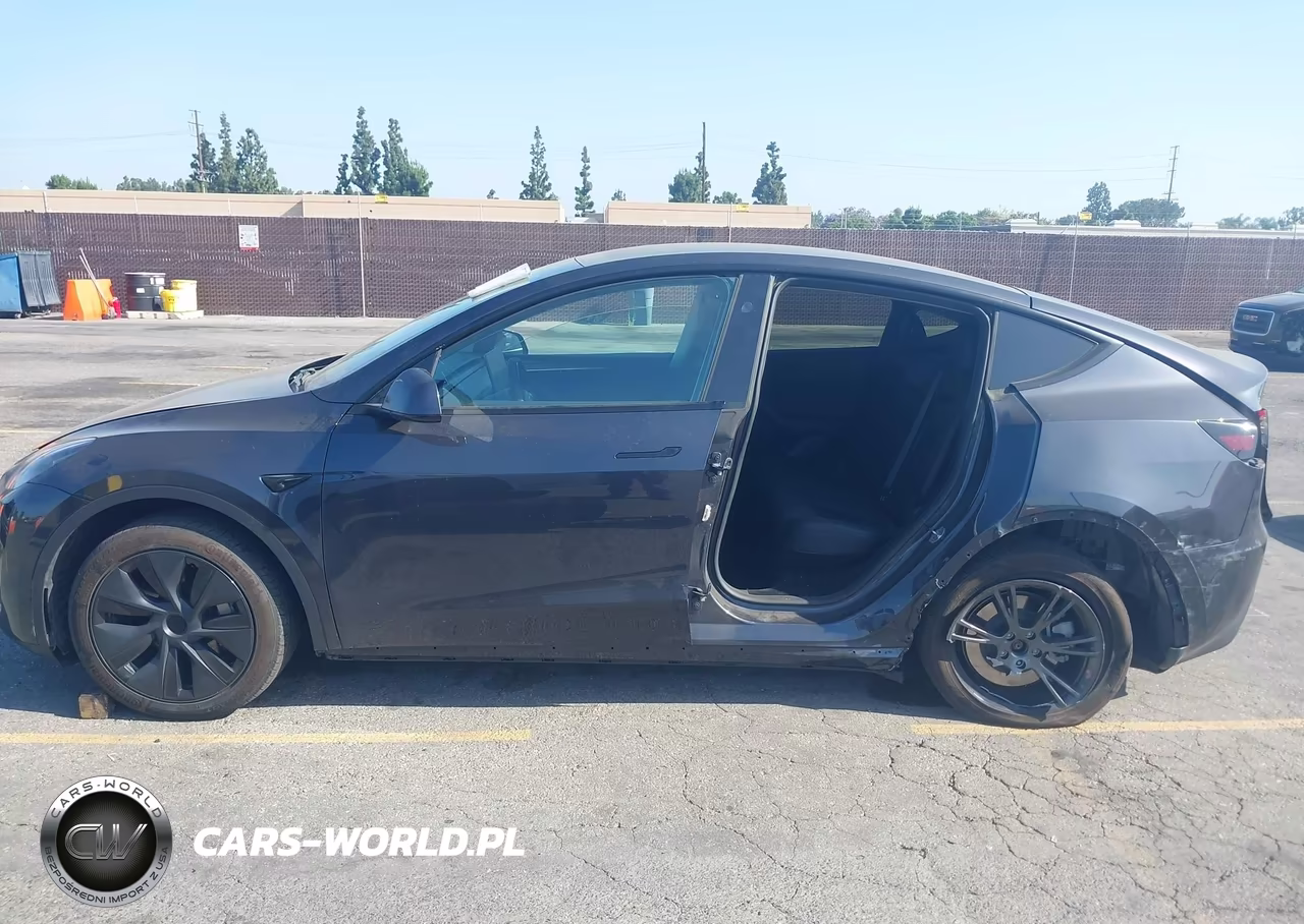 2024 Tesla Model Y Long Range Single Motor Rear-Wheel Drive-Rwd VIN:7SAYGDED0RF114468 - 15