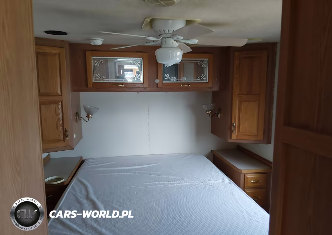 1999 Spartan Motors Motorhome 4Vz VIN:4VZCN8093XC031049 - 16
