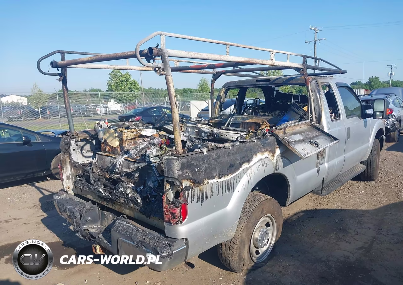 2016 Ford F-350 Xl VIN:1FT8X3B60GEB74018 - 4