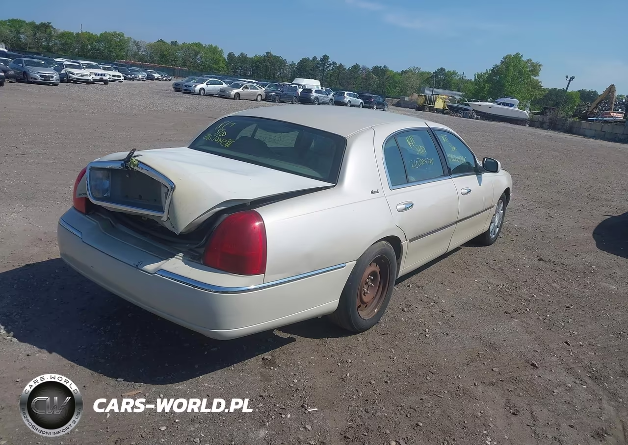 2003 Lincoln Town Car Cartier L VIN:1LNHM85W23Y626752 - 4