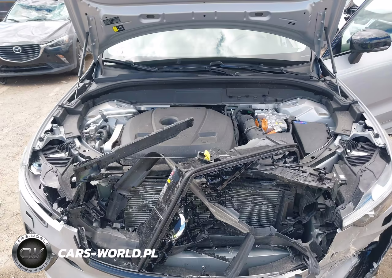 2025 Volvo Xc60 Plug-In Hybrid Plus, T8 Awd Electric-Gasoline, Dark VIN:YV4H60RC2S1029198 - 10