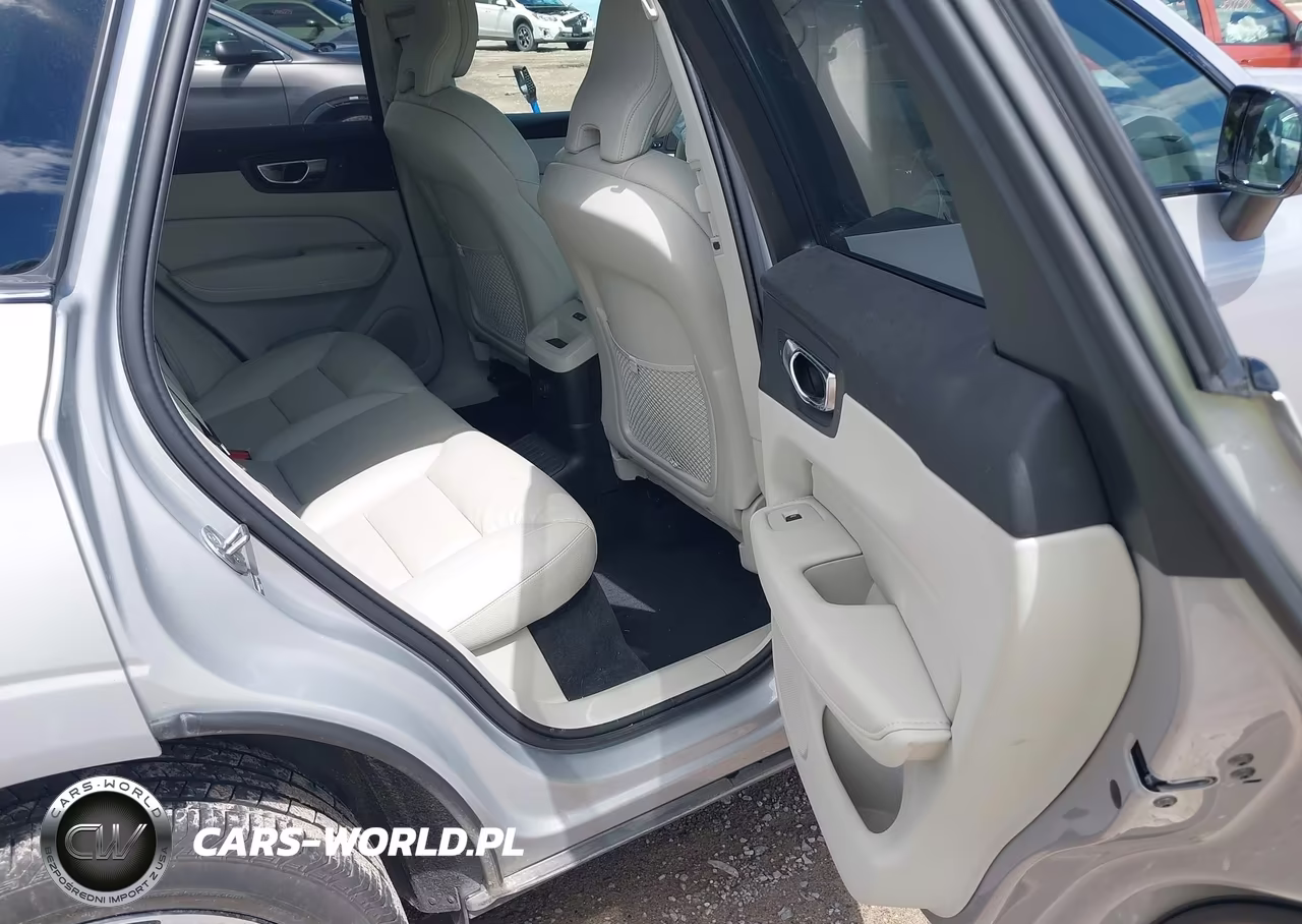 2025 Volvo Xc60 Plug-In Hybrid Plus, T8 Awd Electric-Gasoline, Dark VIN:YV4H60RC2S1029198 - 8