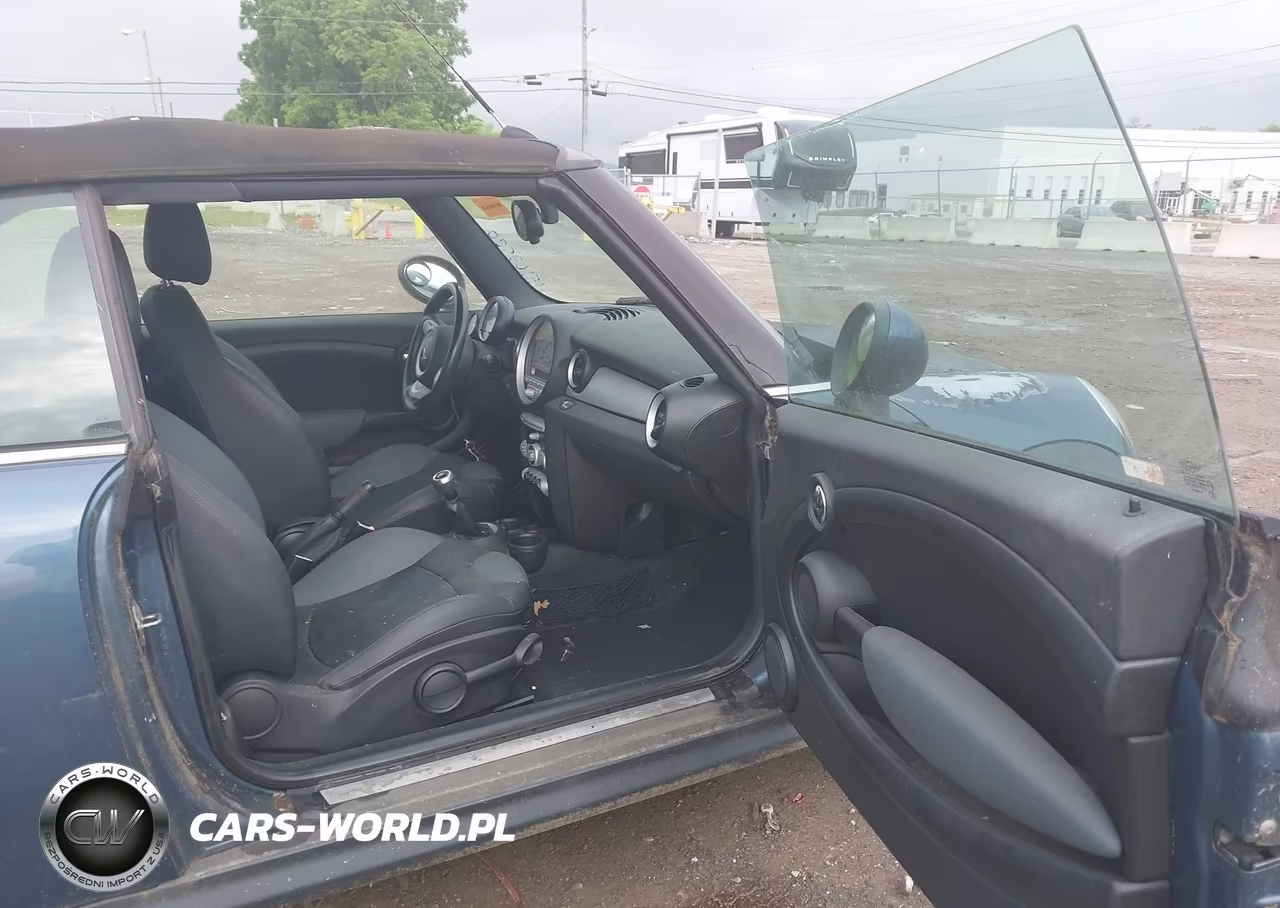 2010 Mini Cooper VIN:WMWMR3C5XATZ19145 - 5