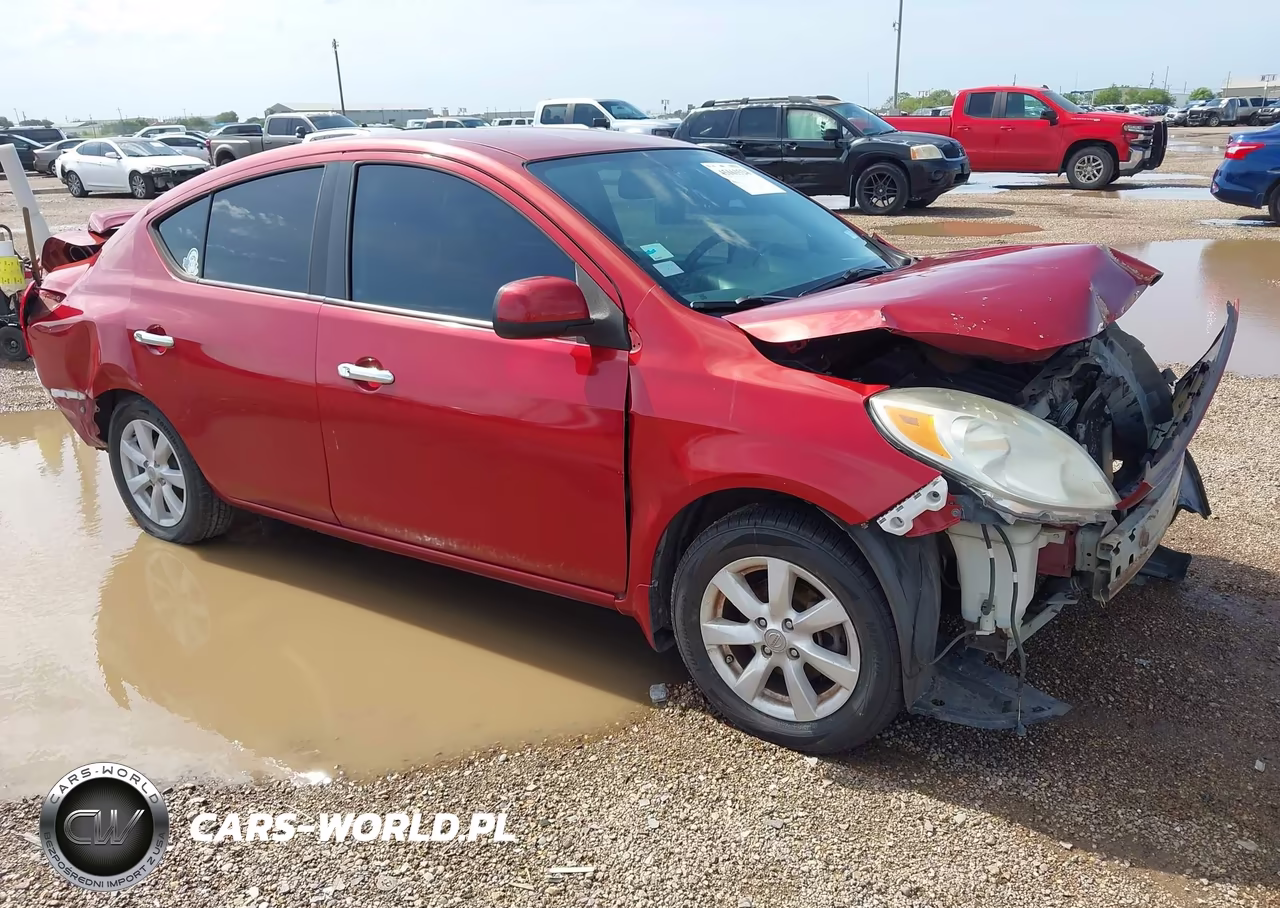 2013 Nissan Versa 1.6 Sl