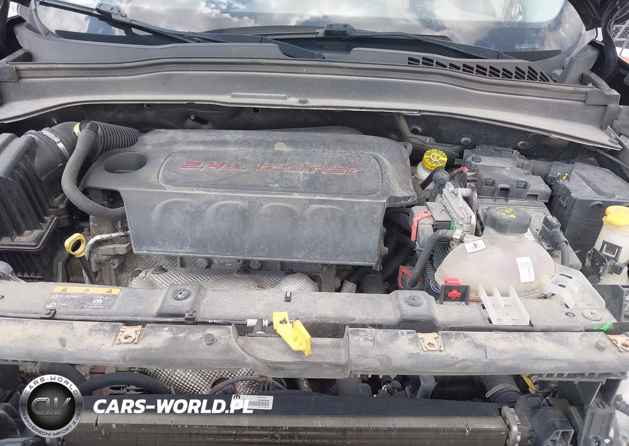 2017 Jeep Renegade Latitude 4X4 VIN:ZACCJBBBXHPF11953 - 10