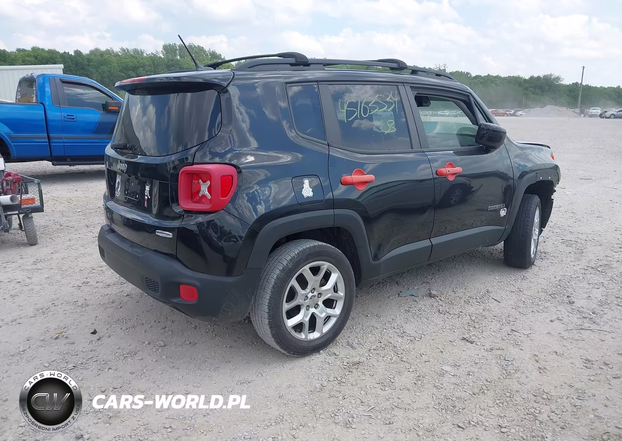 2017 Jeep Renegade Latitude 4X4 VIN:ZACCJBBBXHPF11953 - 4