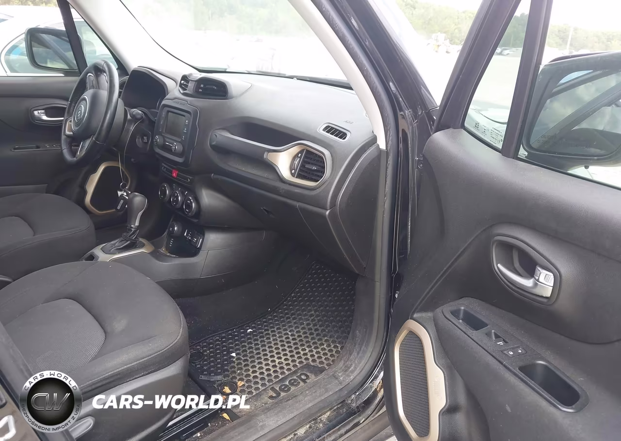 2017 Jeep Renegade Latitude 4X4 VIN:ZACCJBBBXHPF11953 - 5