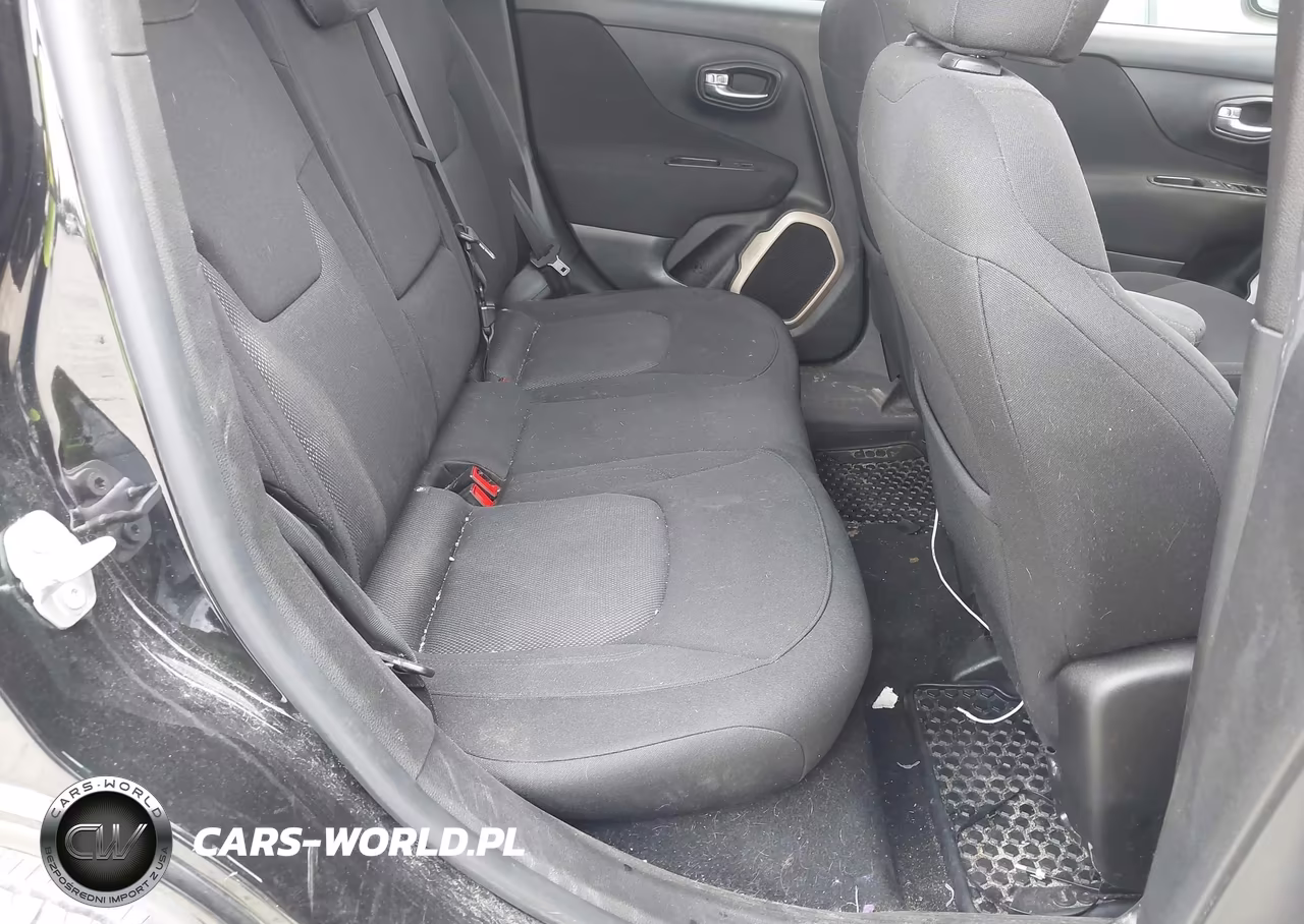 2017 Jeep Renegade Latitude 4X4 VIN:ZACCJBBBXHPF11953 - 8