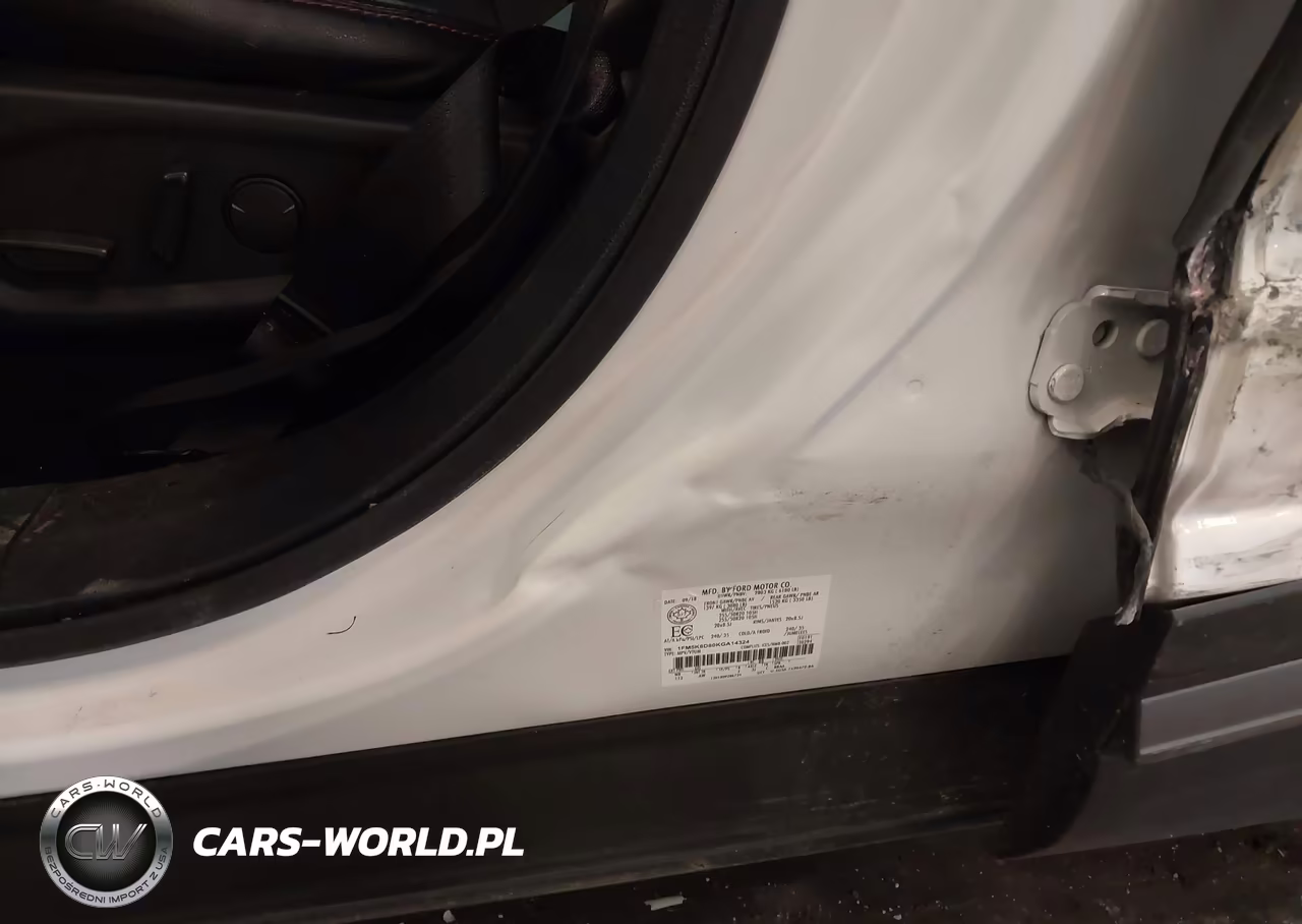 2019 Ford Explorer Xlt VIN:1FM5K8D80KGA14324 - 17