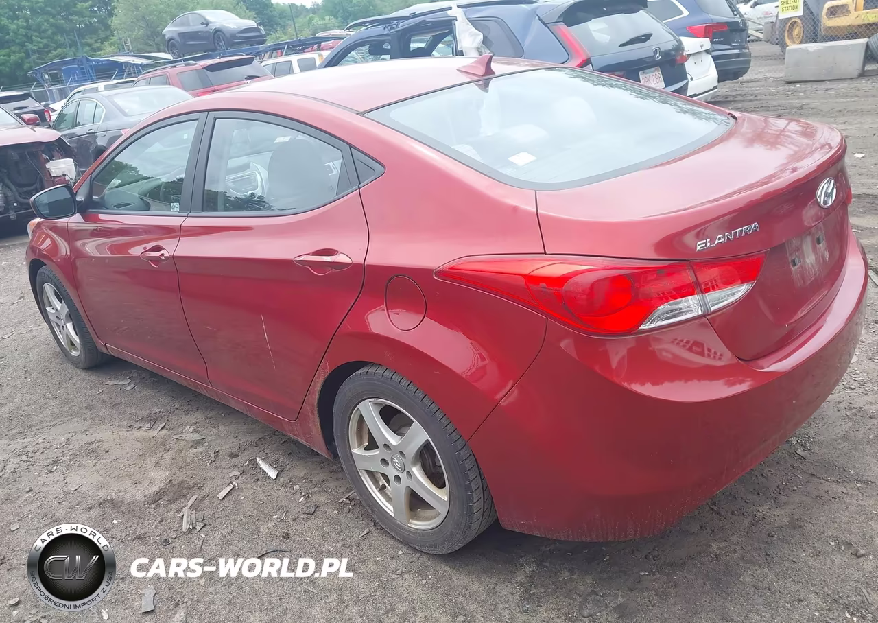 2012 Hyundai Elantra Gl VIN:5NPDH4AE6CH125605 - 3