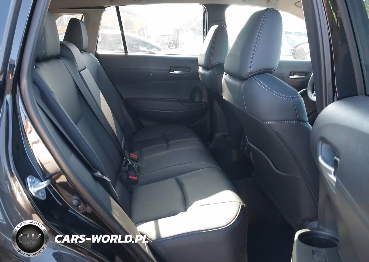 2025 Toyota Corolla Cross Xle VIN:7MUDAABG2SV145996 - 8