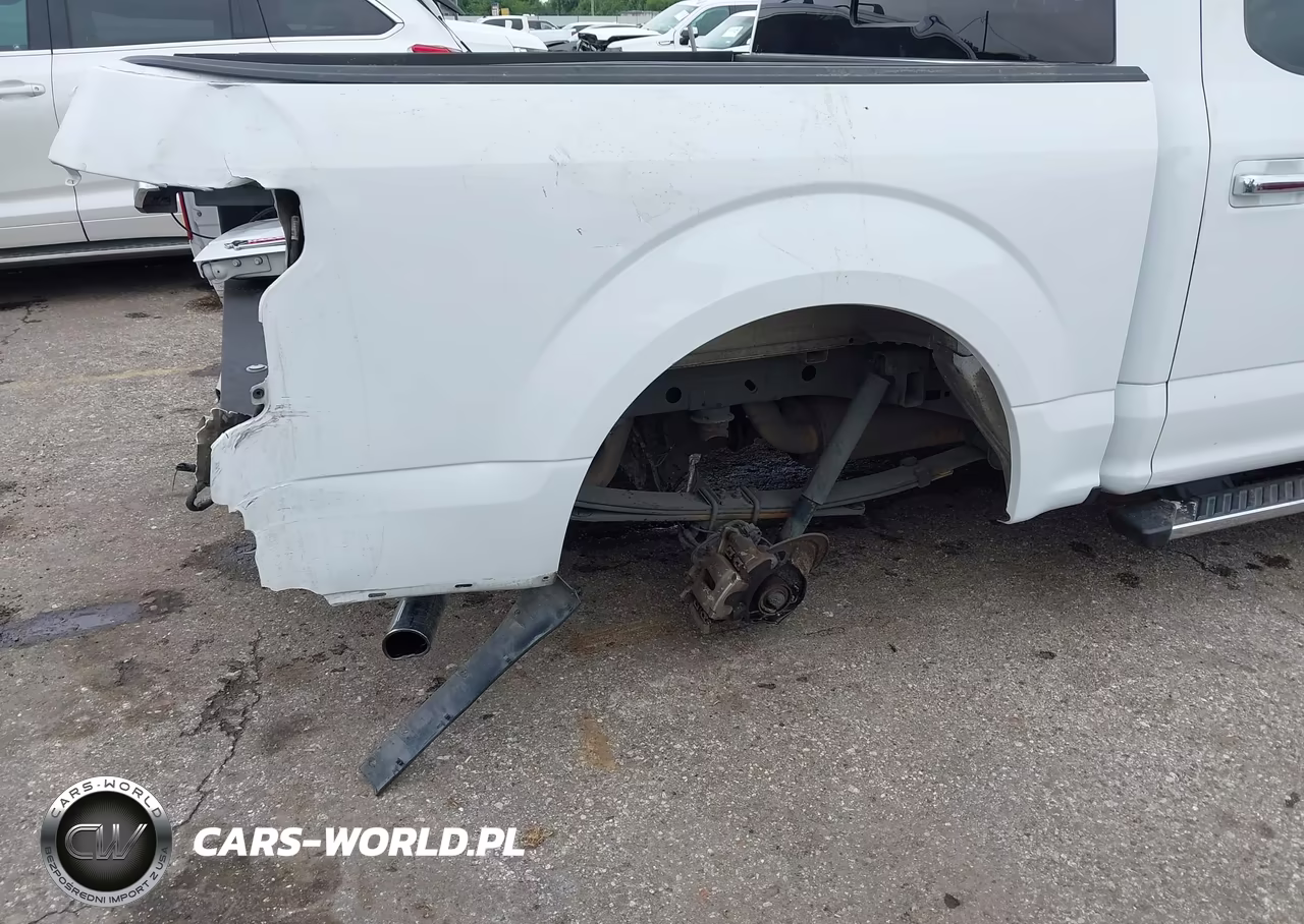 2019 Ford F-150 Xlt VIN:1FTEW1CP8KKC84133 - 6