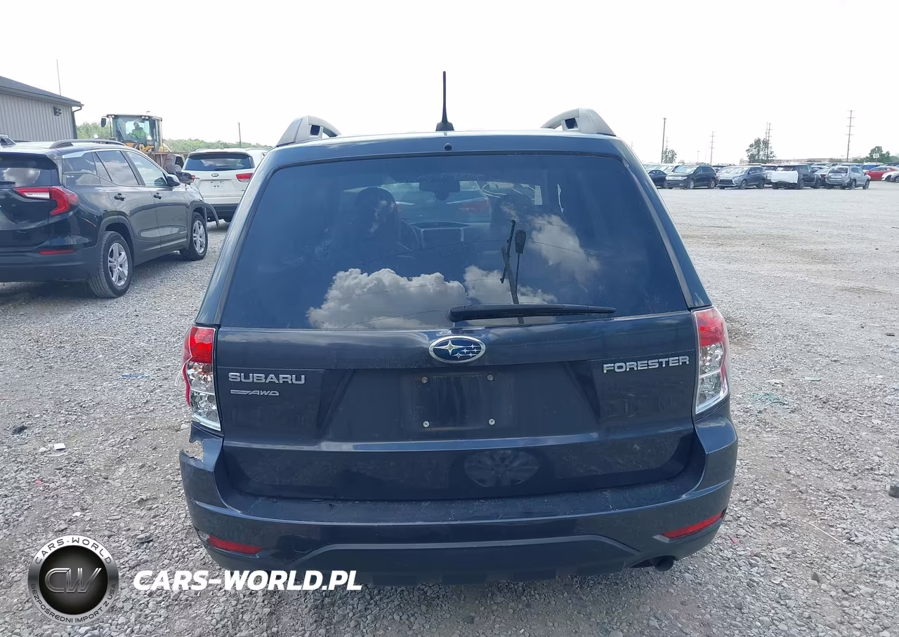 2011 Subaru Forester 2.5X Premium VIN:JF2SHBDCXBH740730 - 17