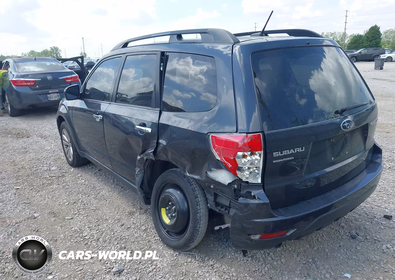 2011 Subaru Forester 2.5X Premium VIN:JF2SHBDCXBH740730 - 3